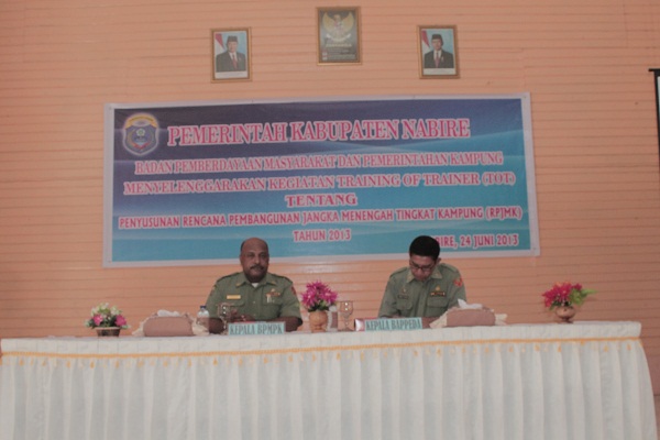 PENYUSUNAN RENCANA PEMBANGUNAN JANGKA MENENGAH (RPJM) TINGKAT KAMPUNG DAN TRAINNING OF TRAINNER