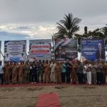BUPATI NABIRE LAKSANAKAN PELETAKAN BATU PERTAMA PEMBANGUNAN KAMPUNG NELAYAN MERAH PUTIH (KNMP) DI NABIRE